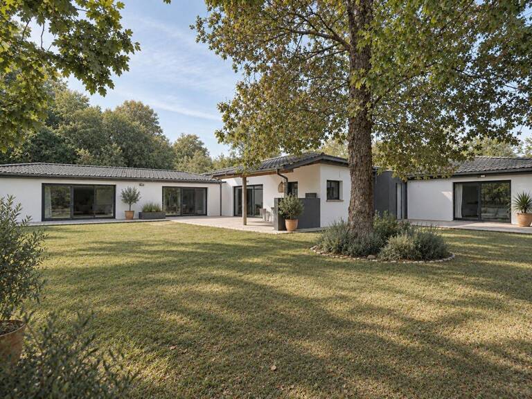 Maison contemporaine de plain-pied de 244m2 — photo 1