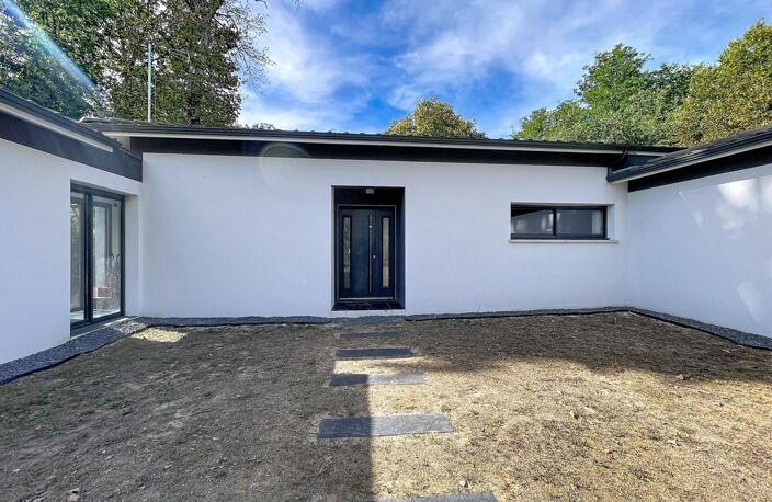 Maison contemporaine de plain-pied de 244m2 — photo 4