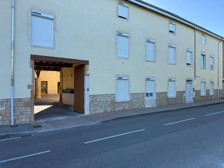 Immeuble de rapport  9 appartements, garage et terrain  Montmerle-sur-Saône — photo 1