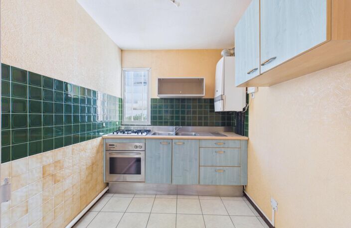 APPARTEMENT T3 AVEC GARAGE PROCHE PLAGE — photo 4