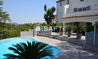 Maison 9 Pièces 196 m² à vendre à Saint-Raphaël (83700)