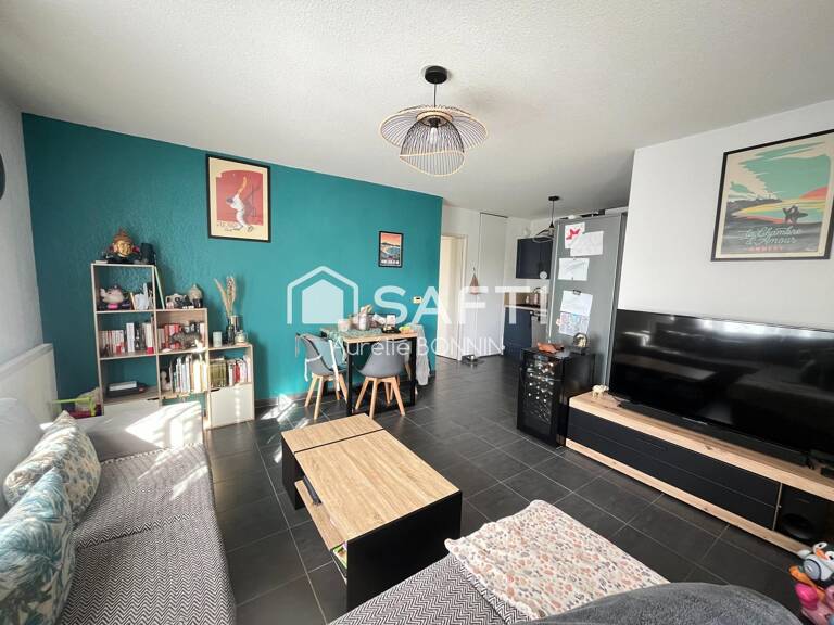 Appartement 3 pièces dans résidence récente proche des commerces +1 emplacement de parking couvert — photo 1