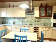 Grande maison avec potentiel locatif, garage — photo 3