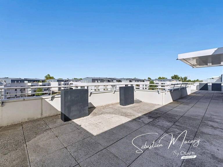 T3 dernier étage - terrasse 105 m² et 2 places de parkings — photo 1