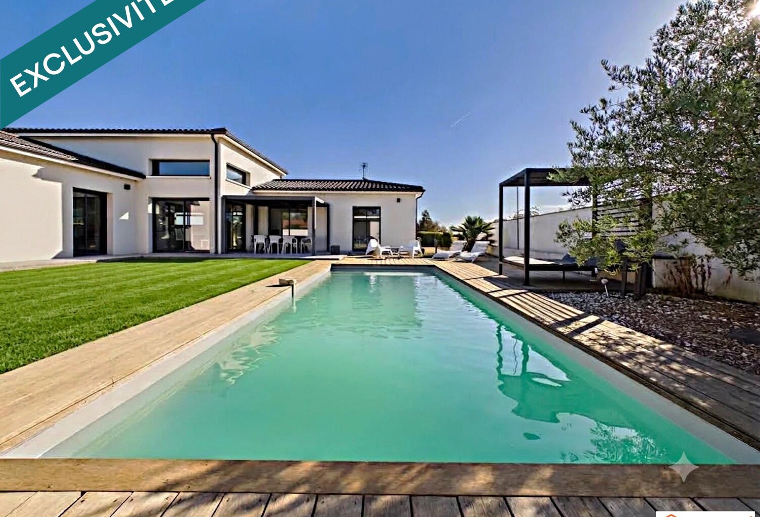 Magnifique Contemporaine 160m2 avec Piscine Pool House et Garage!!! — photo 1