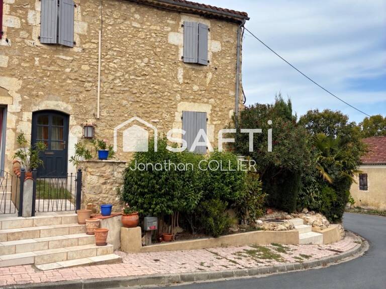 Maison avec cour — photo 1