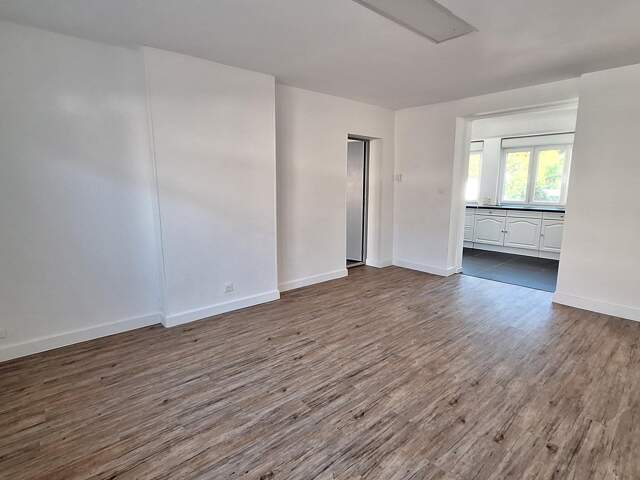 Maison 3 chambres , centre ville . — photo du bien