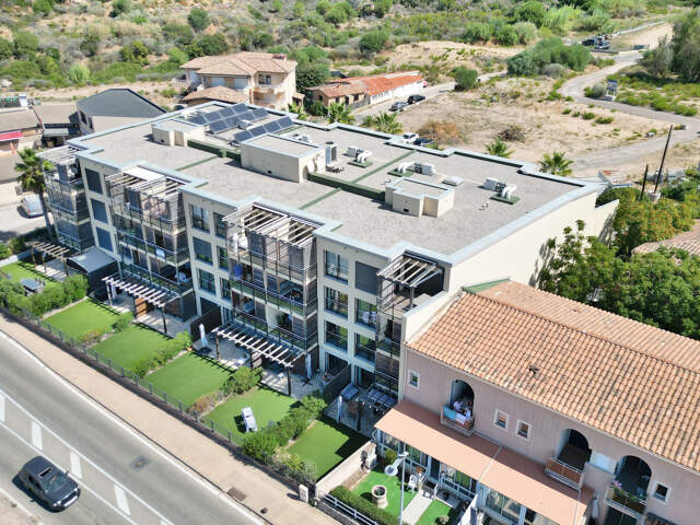 RIVE SUD Agosta Plage - Superbe T4 traversant avec jardin + — photo du bien