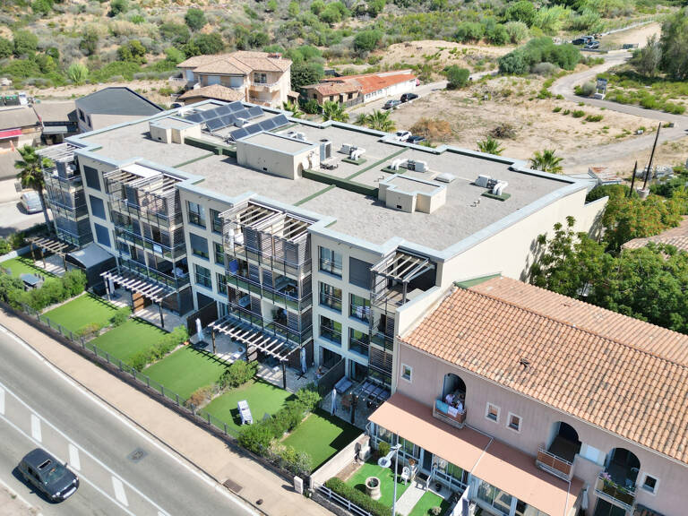 RIVE SUD Agosta Plage - Superbe T4 traversant avec jardin + — photo 1