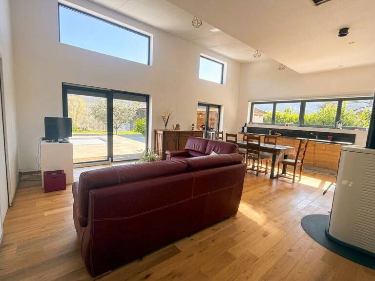 Maison avec PISCINE sur 1222 m² de terrain — photo 1