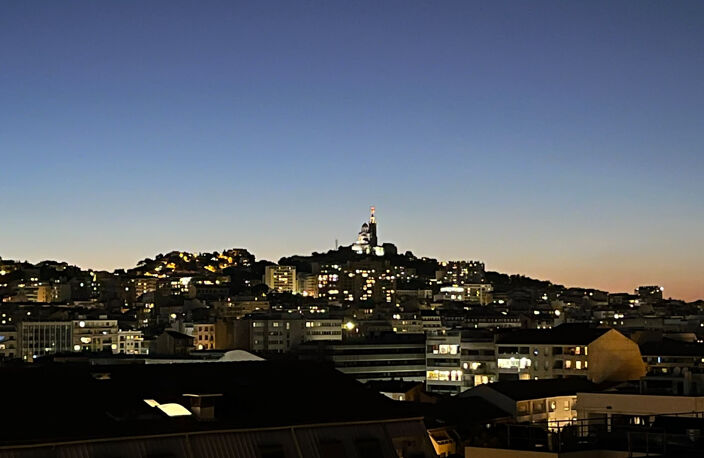 Superbe appartement dernier étage terrasse et vue — photo 5