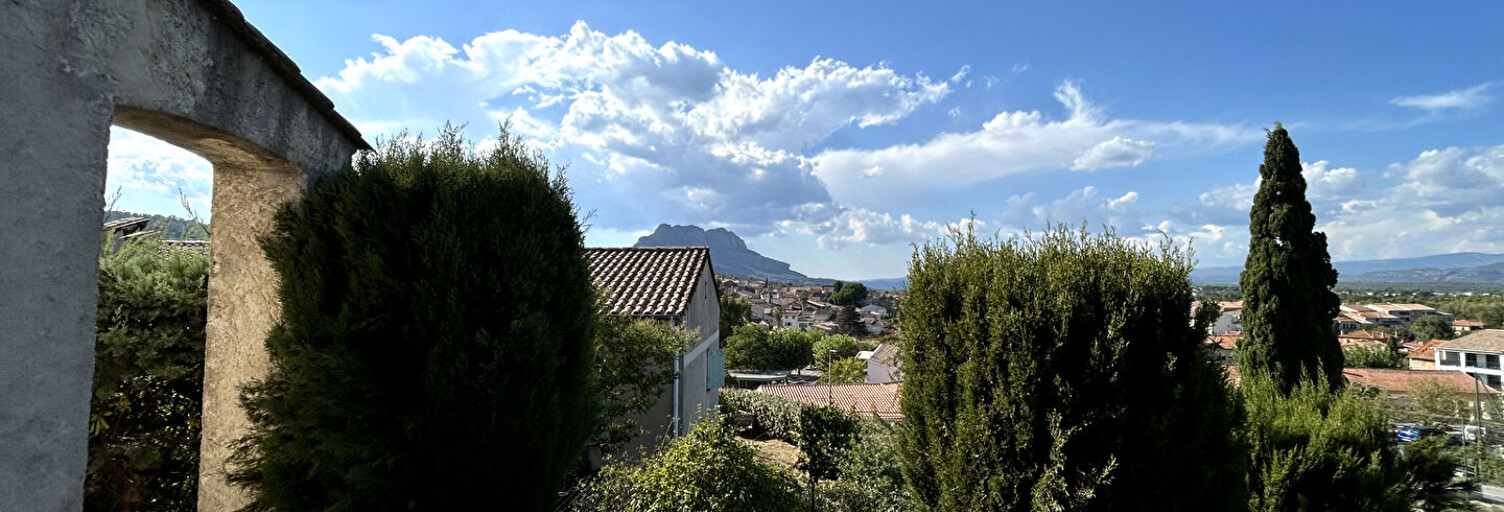 Maison 5 Pièces 92 m² à vendre à Roquebrune-sur-Argens (83520)