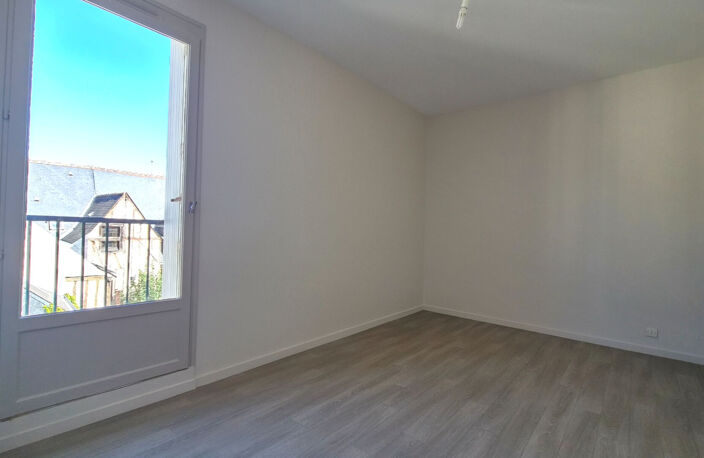 Appartement T3 - 67 m² - TOURS - LES HALLES — photo 5