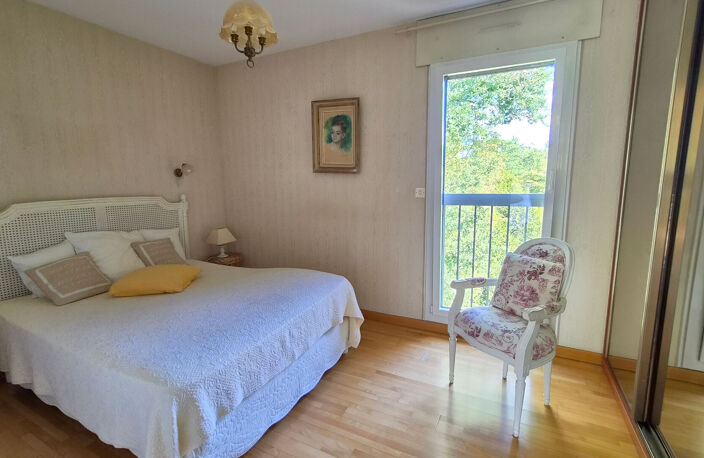 Appartement - 6 pièces 134 m2 - ST AVERTIN — photo 5