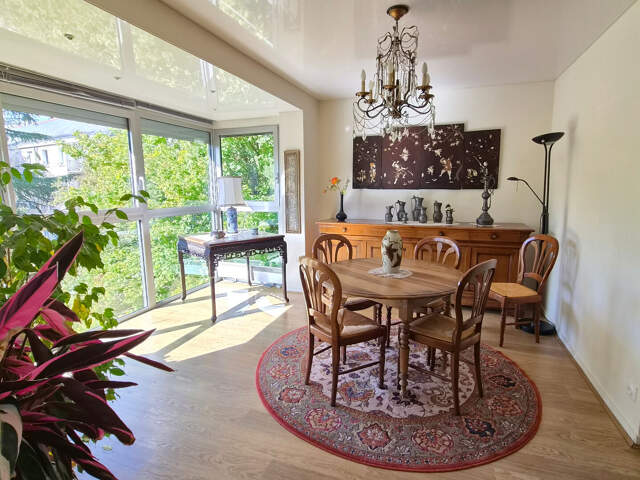 Appartement - 6 pièces 134 m2 - ST AVERTIN — photo du bien