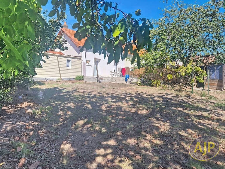 Maison Montaigu Vendee 6 pièce(s) 119 m2 — photo 1