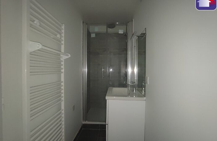 T2 LUMINEUX MEUBLE — photo 4