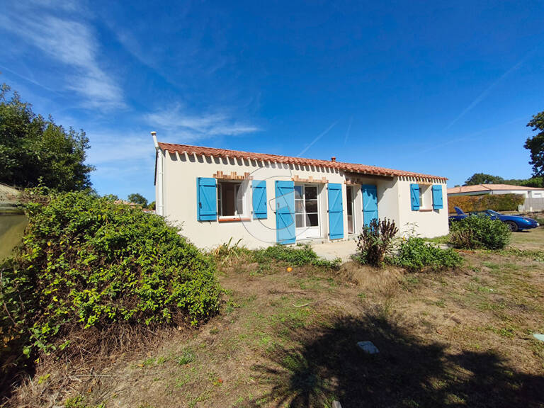 Maison 3 pièces 69.5 m² à vendre à Saint Avaugourd Des Landes — photo 1