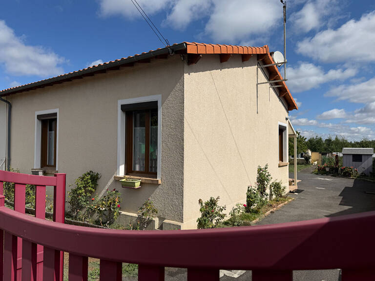 L'ATTRACTIVE - LIGUGE — photo 1