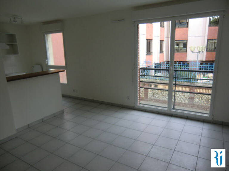F2 ROUEN (76000) 37 rue St Maur — photo 1