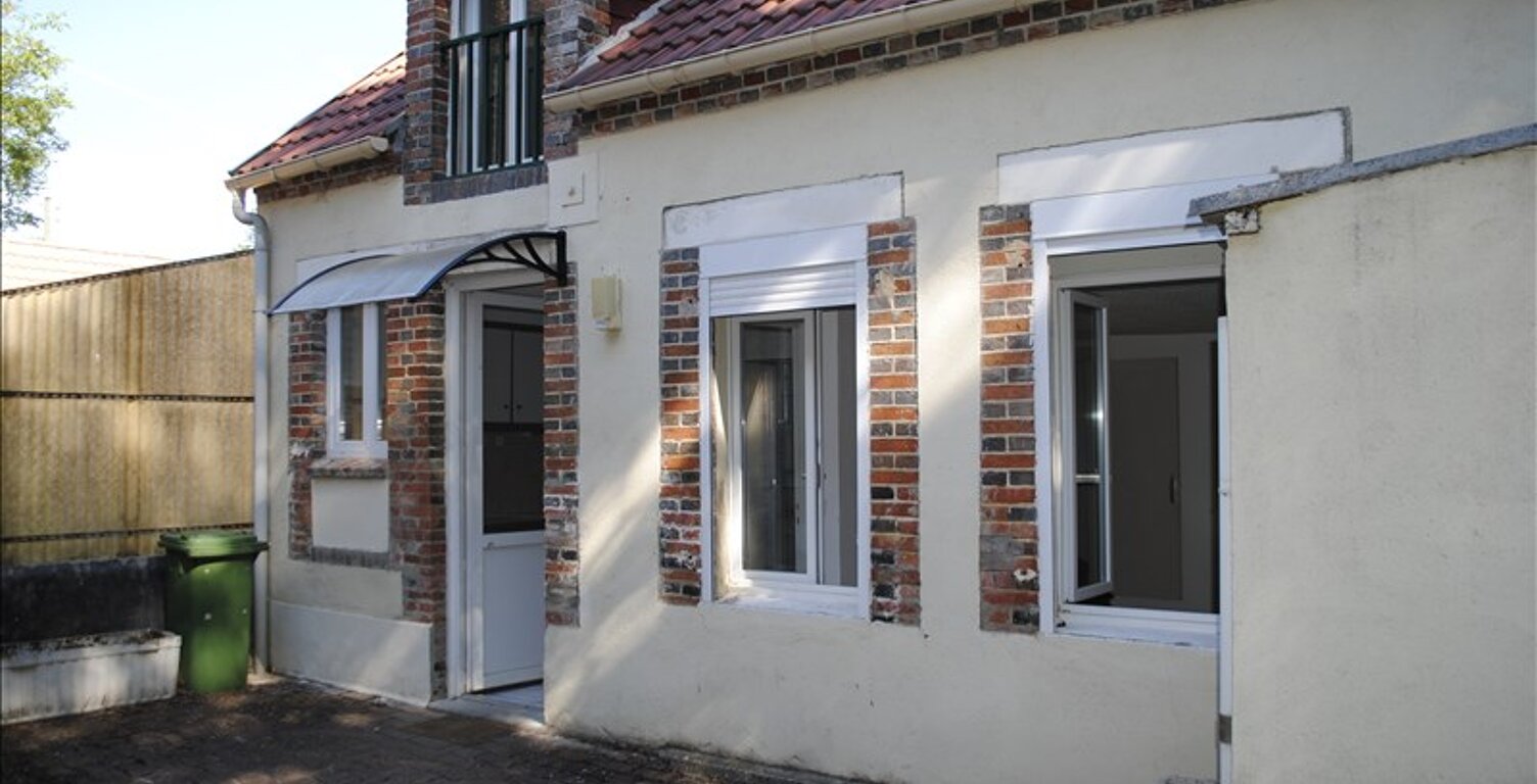MAISON ANCIENNE ST AMAND EN PUISAYE - 3 pièce(s) — photo 1