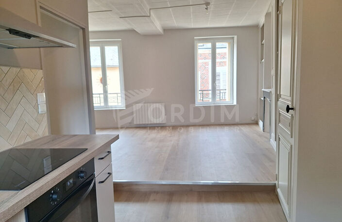 SAINT FARGEAU  -  Appartement F3  au 1er étage — photo 5