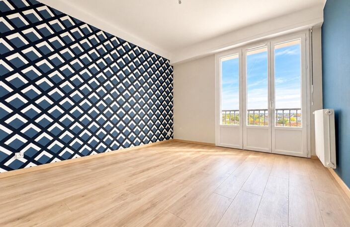 Appartement T4 rénové avec garage et parking — photo 5