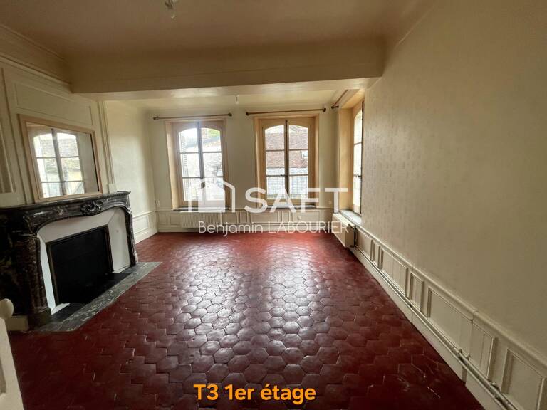 Immeuble ancien plein cœur de Joigny — photo 1