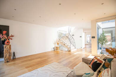 Maison 8 pièces 1090000 €