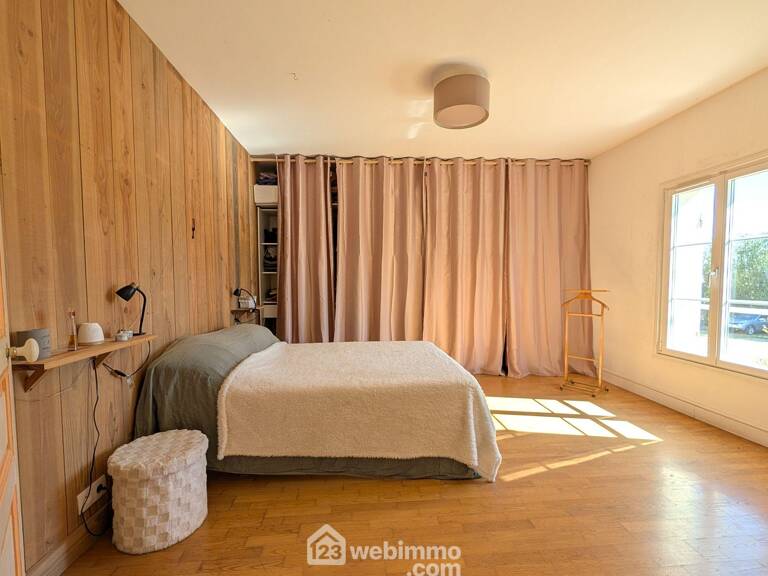 Maison de maître - 215m² - Beaufort-en-Anjou — photo 1