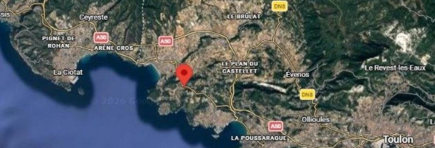 Maison 8 Pièces 191 m² à vendre à Saint-Cyr-sur-Mer (83270)