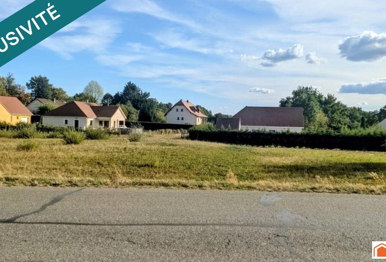 terrain constructible de 4532 m² — photo 1