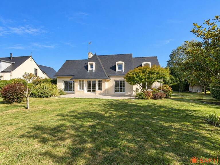 Mousterlin, familiale de 218 m², 5 ch, terrain 1 751 m² — photo 1