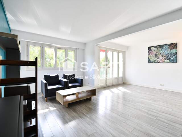 Magnifique appartement de cinq pièces! Ravalement payé par les propriétaires! — photo du bien