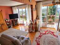 Proche commerces et gare, Appartement T3 de 63,02 m2 avec balcon filant,  cave et place de parking intérieure — photo 3