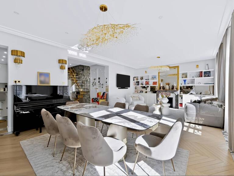 Victor Hugo - Appartement familial — photo 1