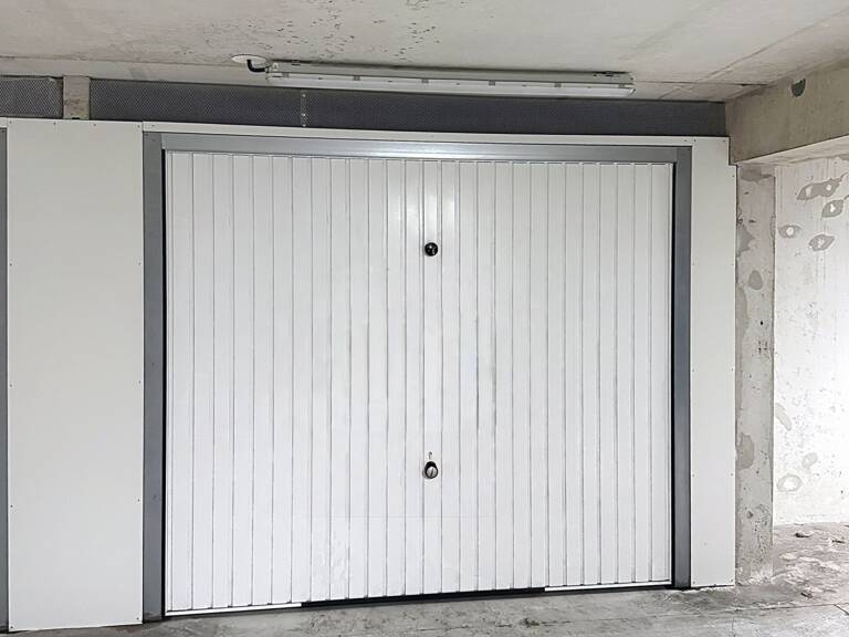 Vente Garage 17 m&sup2; — photo 1