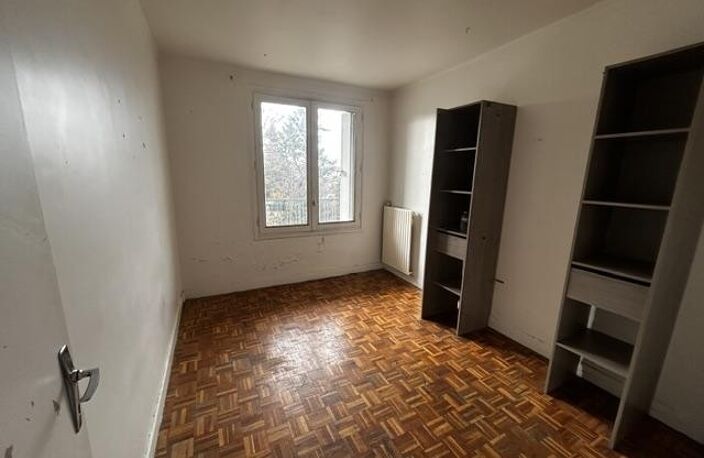Vente appartement 2 pièces 47 m² Bondy (93140) — photo 2