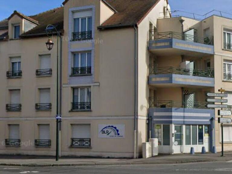 Location Bureaux 263 m&sup2; — photo 1