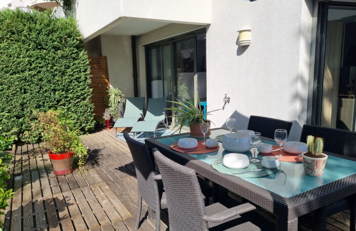  VENTE LYON 69005  - EXCLUSIVITE - LIMITE TASSIN - APPARTEMENT T4 81M2 EN REZ-DE-JARDIN RESIDENCE STANDING — photo 2