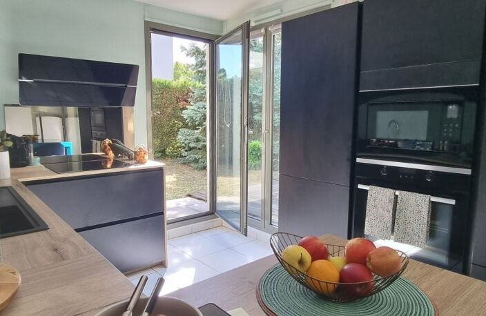  VENTE LYON 69005  - EXCLUSIVITE - LIMITE TASSIN - APPARTEMENT T4 81M2 EN REZ-DE-JARDIN RESIDENCE STANDING — photo 4