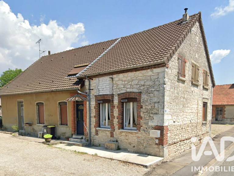 Vente Maison/villa 8 pièces — photo 1