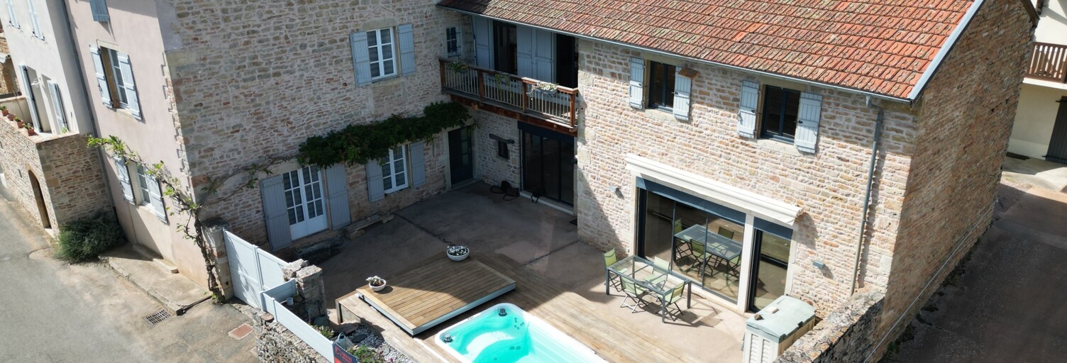 Maison 10 Pièces 289 m² à vendre à Solutré-Pouilly (71960)