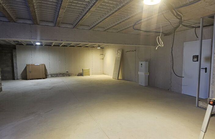Vente Boutique/Local commercial 572 m&sup2; — photo 3