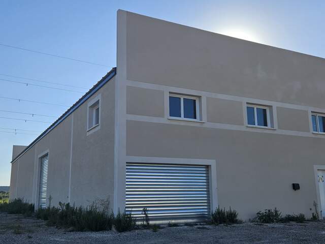 Vente Boutique/Local commercial 572 m&sup2; — photo du bien