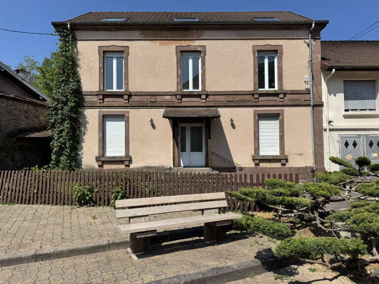 Vente Immeuble comprenant 5 appartements à rénover à MELISEY — photo 1