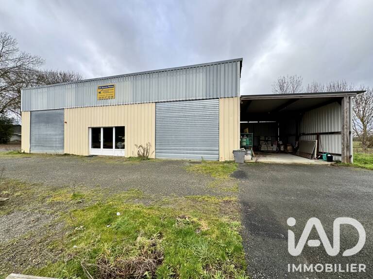 Vente Boutique/Local commercial 300 m&sup2; — photo 1