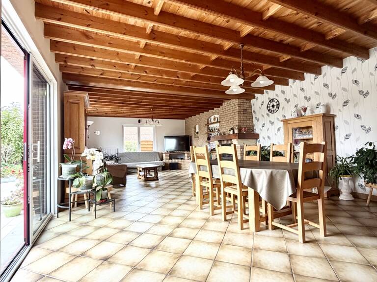 Vente Maison/villa 9 pièces — photo 1