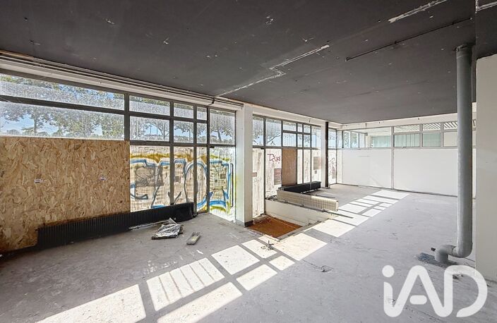 Vente Boutique/Local commercial 159 m&sup2; — photo 3