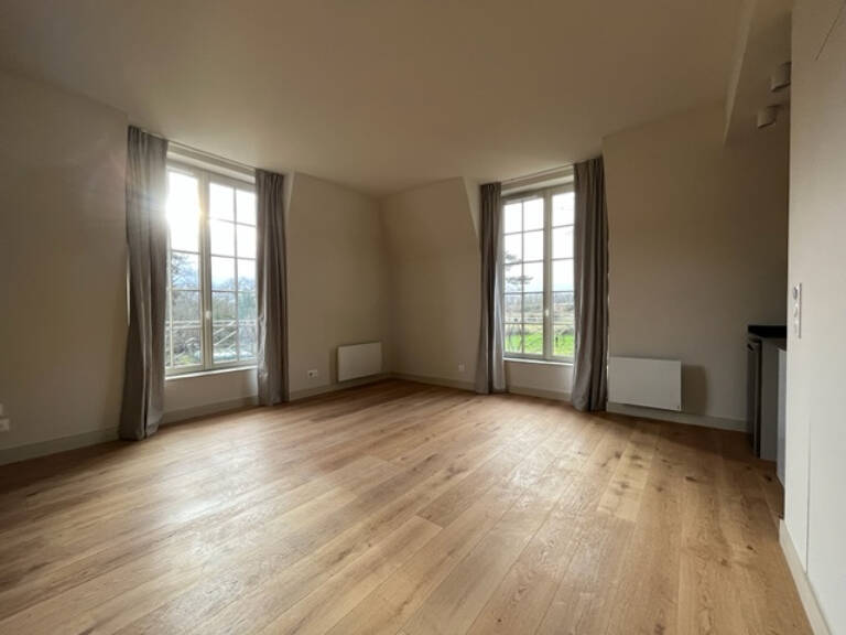 POITIERS SUD, CHATEAU DE LA MOTTE, STUDIO DE 30m2 AVEC PARKI — photo 1